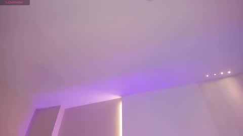 Amaia Haywood online show from December 20, 2025, 8:05 pm