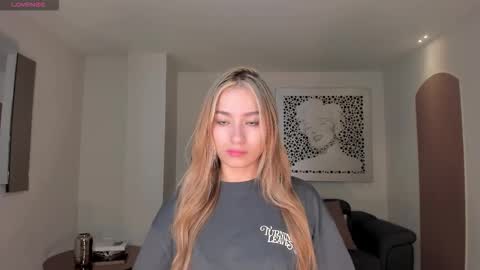 Amaia Haywood online show from January 11, 2026, 11:37 am