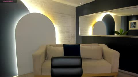 Amalia cruss online show from April 1, 2026, 8:06 pm