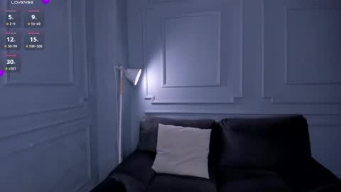 Amalia cruss online show from April 16, 2026, 10:12 pm