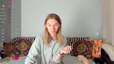 Amalia online show from November 5, 2025, 7:52 am