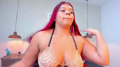 amanda29_ online show from September 8, 2025, 8:19 pm