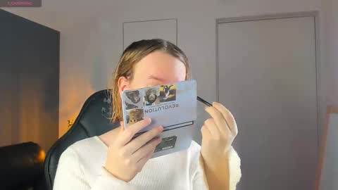 Hi im Amanda online show from October 22, 2025, 9:53 am