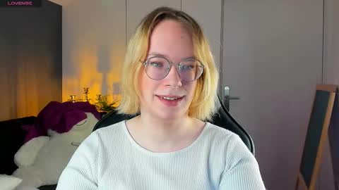 Hi im Amanda online show from November 2, 2025, 2:30 pm