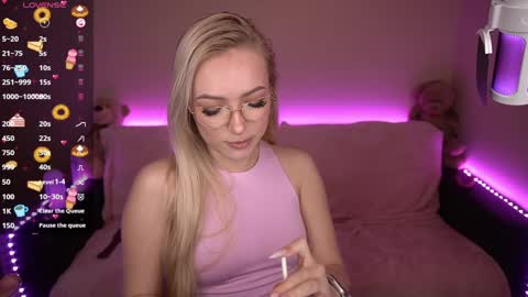 Snapshot of amandaafire chatting on January 21, 2025, 12:50 pm Amanda online show from January 21, 2025, 12:50 pm