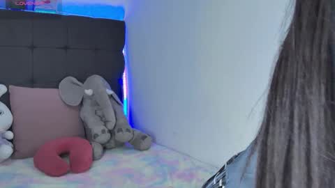 Amanda online show from March 9, 2025, 3:22 am