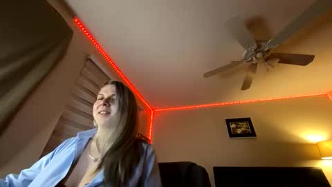 Amanda online show from April 16, 2026, 4:13 am