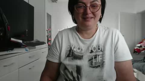 Anda online show from October 27, 2025, 11:47 am