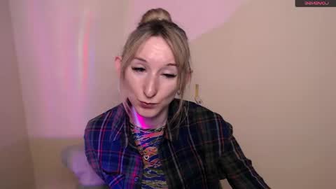Amanda online show from June 9, 2026, 7:42 am