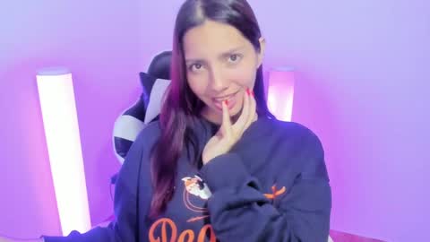 Snapshot of amara_22_ chatting on January 16, 2025, 4:38 am Liz online show from January 16, 2025, 4:38 am