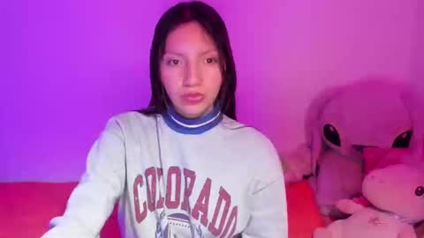 Snapshot of amara_22_ chatting on February 21, 2025, 4:18 am Liz online show from February 21, 2025, 4:18 am