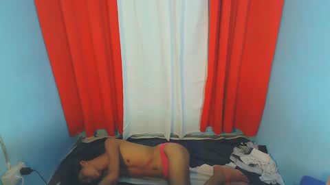 Snapshot of amara_fuck69 chatting on January 8, 2025, 1:32 am amara_fuck69 online show from January 8, 2025, 1:32 am