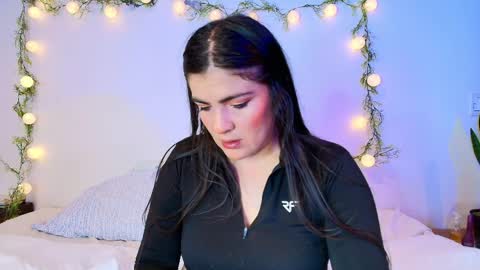 Amara Vega  online show from April 9, 2026, 7:58 am