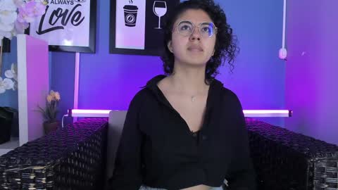 Emily online show from January 31, 2025, 2:39 pm