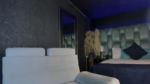 Emily online show from September 23, 2025, 11:57 am