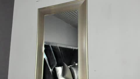 Emily online show from April 5, 2026, 10:12 am