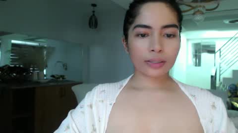 Snapshot of amariahholly chatting on February 4, 2025, 5:31 am Amariah Holly online show from February 4, 2025, 5:31 am