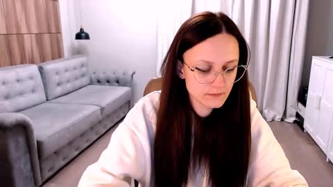 Izza online show from February 27, 2025, 2:10 pm