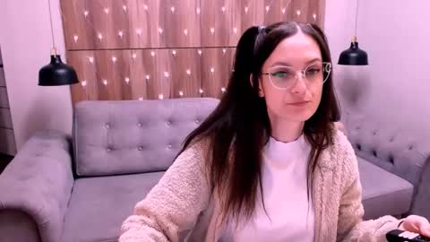 Izza online show from February 3, 2026, 12:10 pm