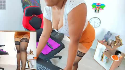  AMBAR  online show from September 29, 2025, 9:41 pm