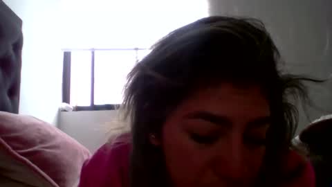 ambar_cortes online show from February 9, 2026, 4:44 pm