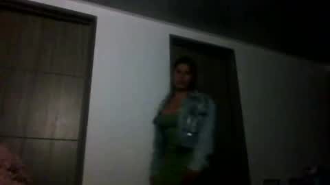 ambar_cortes online show from February 18, 2026, 2:29 am