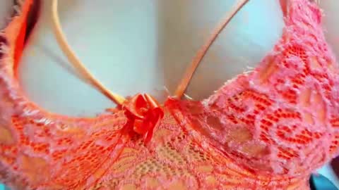 Snapshot of ambar_sex10 chatting on December 14, 2024, 1:05 pm Ambar online show from December 14, 2024, 1:05 pm