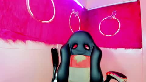 ambar_temptation online show from June 3, 2026, 7:08 pm