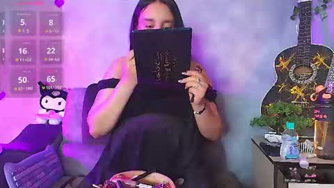 ambardevon_x online show from June 9, 2026, 9:26 pm