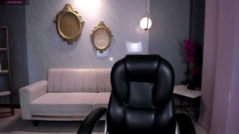 Ambar  online show from November 21, 2025, 11:53 am