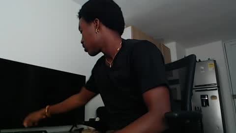 ambartxsex online show from April 6, 2026, 11:27 pm