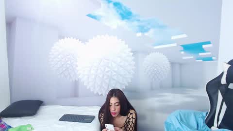 Snapshot of ambel_rose chatting on March 8, 2025, 8:33 am ambel_rose online show from March 8, 2025, 8:33 am