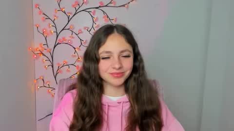 Amber online show from April 5, 2026, 5:04 am