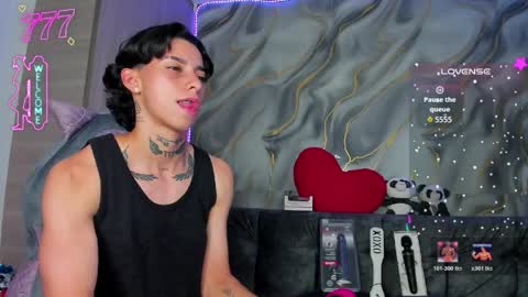 Snapshot of amber_adams_ chatting on April 21, 2026, 2:51 am Amber online show from April 21, 2026, 2:51 am