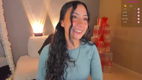 amber_curly online show from December 30, 2024, 7:32 pm