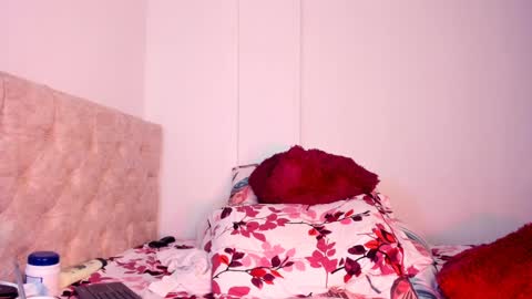 Amber Demons online show from February 4, 2025, 8:38 pm