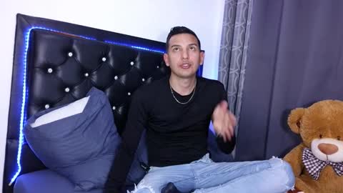 Snapshot of amber_max chatting on February 6, 2026, 2:38 am franyer antolinez online show from February 6, 2026, 2:38 am