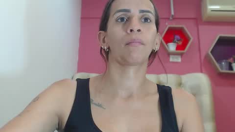 Amber Moore online show from October 4, 2025, 3:54 pm