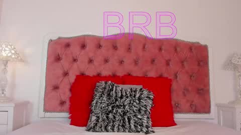 Snapshot of amber_roose75 chatting on September 30, 2025, 12:21 pm julieta  online show from September 30, 2025, 12:21 pm