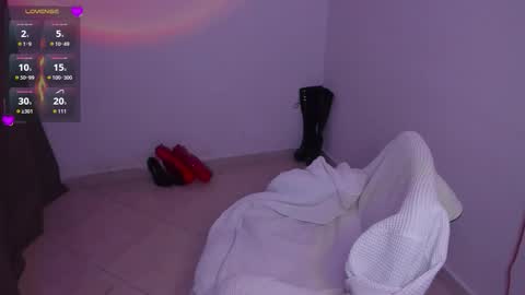 find me here ---    online show from December 2, 2025, 11:23 pm