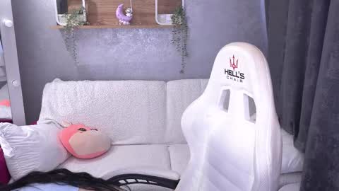 Anna online show from October 28, 2025, 7:01 am