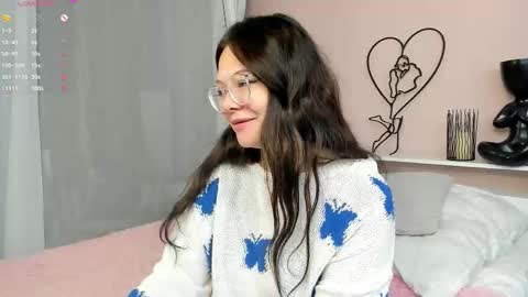 Taya online show from September 15, 2025, 9:53 am