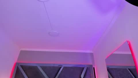 Amber  online show from February 20, 2025, 6:13 pm