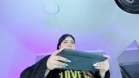 Amber  online show from October 22, 2025, 11:54 am