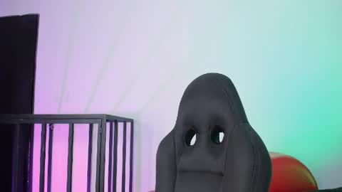 Amber  online show from April 20, 2026, 11:35 am