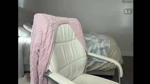 Amber online show from January 9, 2026, 11:28 pm