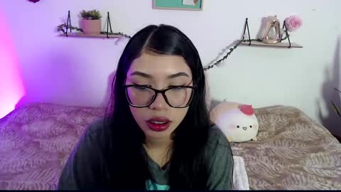 Snapshot of amberjeong chatting on January 13, 2025, 11:49 pm Amber Jeong online show from January 13, 2025, 11:49 pm