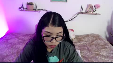 Snapshot of amberjeong chatting on January 14, 2025, 2:50 am Amber Jeong online show from January 14, 2025, 2:50 am