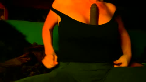 Snapshot of amberloves2write chatting on December 5, 2024, 5:15 am Amberloves2write aka AmberMyBelle online show from December 5, 2024, 5:15 am