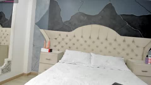 Amber Grey online show from September 9, 2025, 5:34 pm